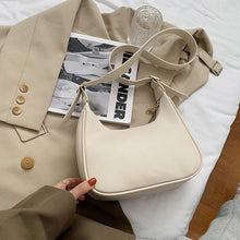 Retro Handbags Underarm Handbags Simple Fashion Handbags Shoulder Messenger Dumpling Bag Puce Buckeye